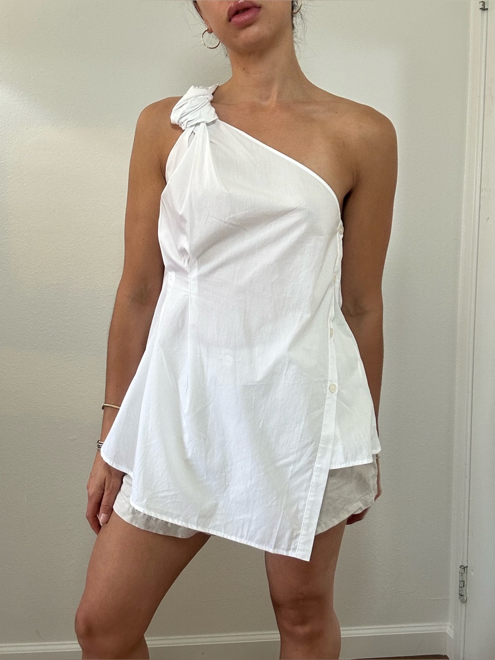 House of Dagmar One-Shoulder White Cotton Asymmetric Knot-Detail Top Size S